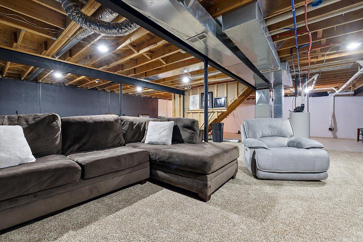 15257 Oak Valley Lane