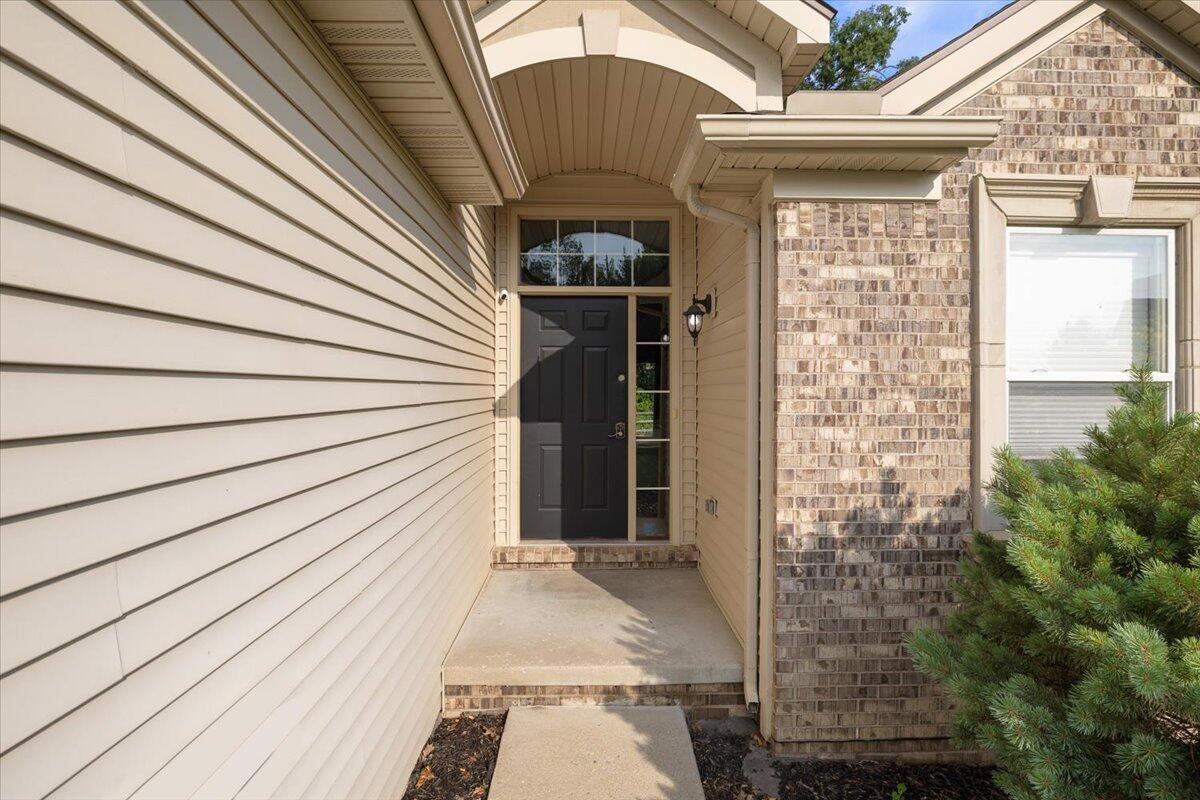 15257 Oak Valley Lane