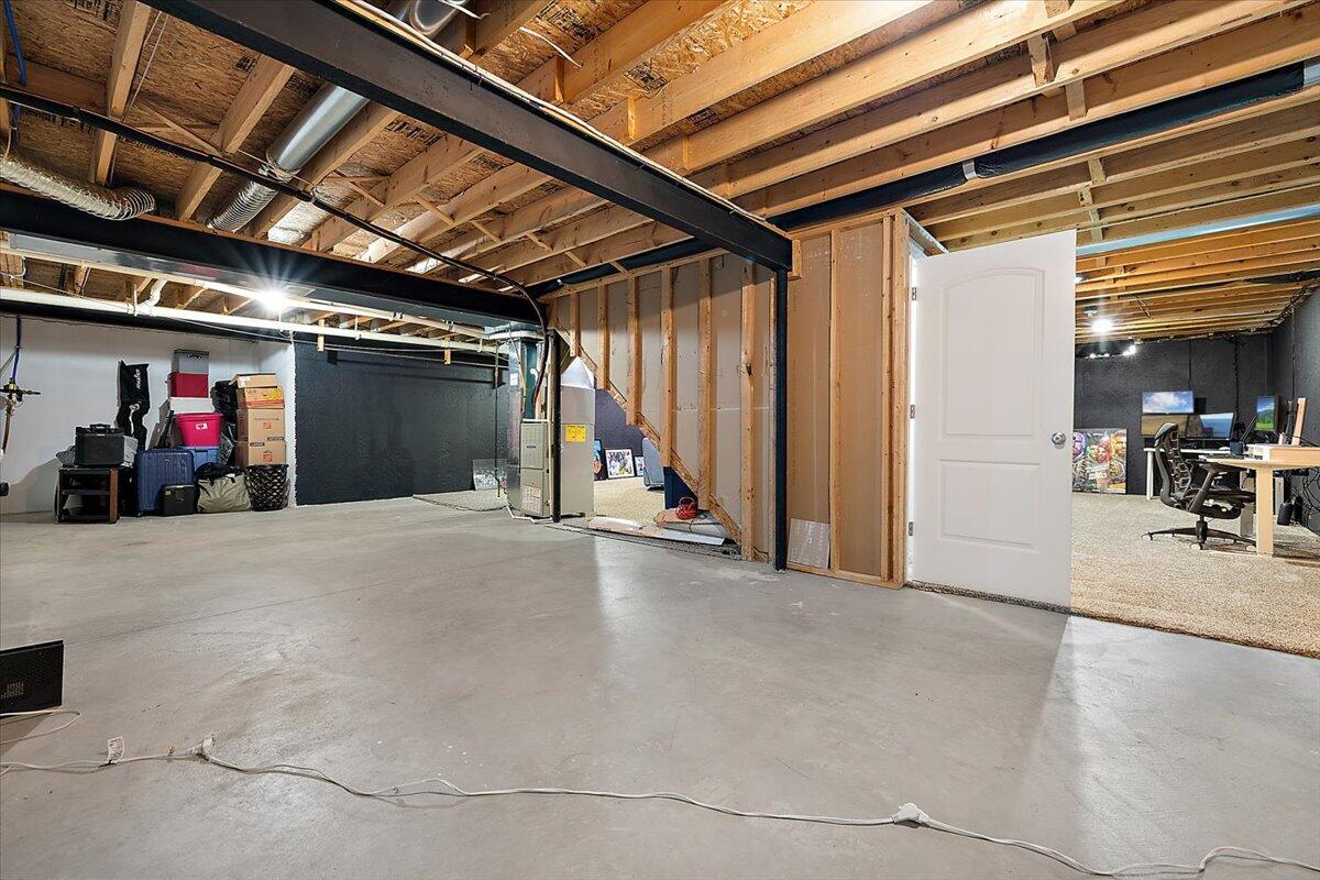 15257 Oak Valley Lane
