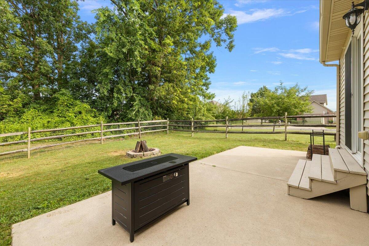15257 Oak Valley Lane