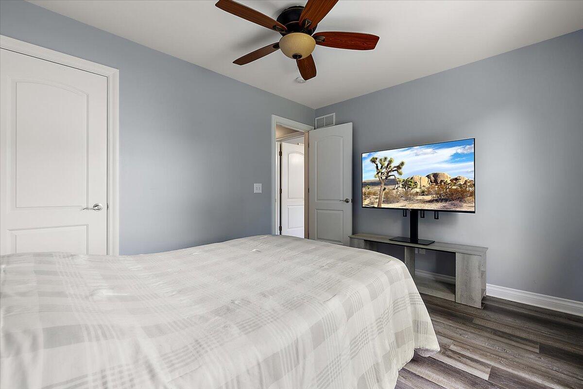 15257 Oak Valley Lane
