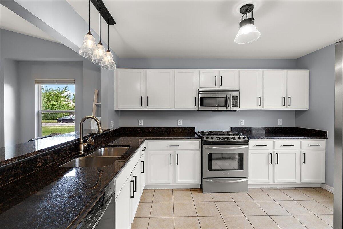 15257 Oak Valley Lane