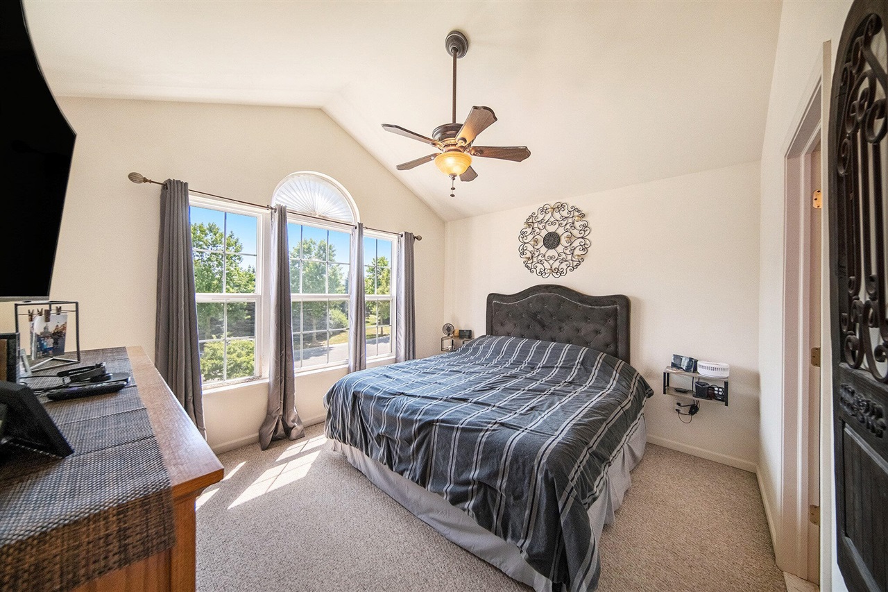 834 Golf Ridge Circle