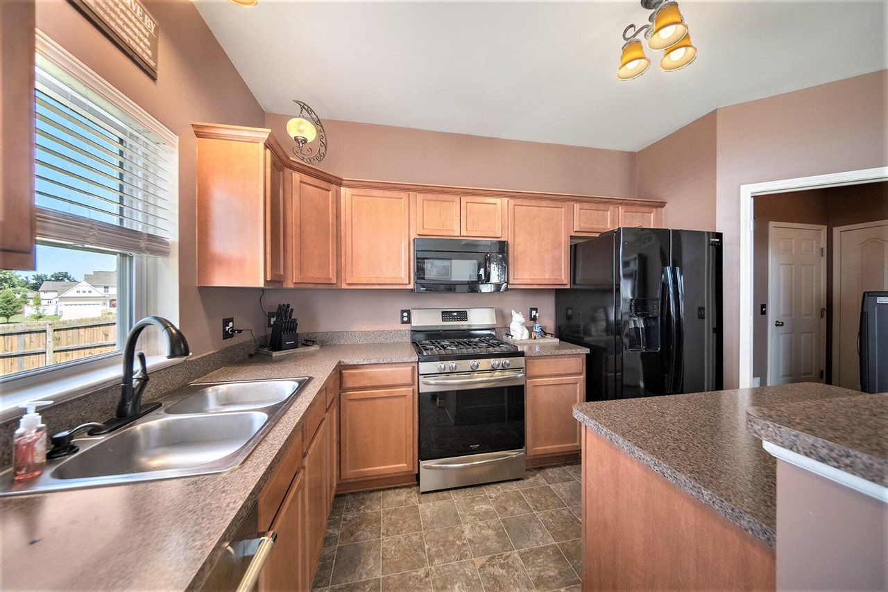 834 Golf Ridge Circle