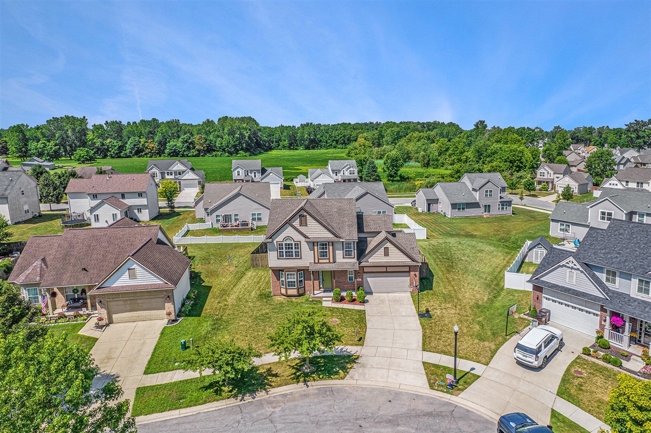 834 Golf Ridge Circle