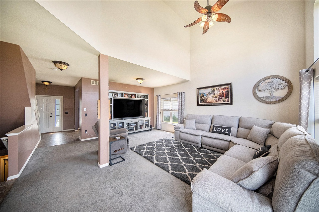 834 Golf Ridge Circle