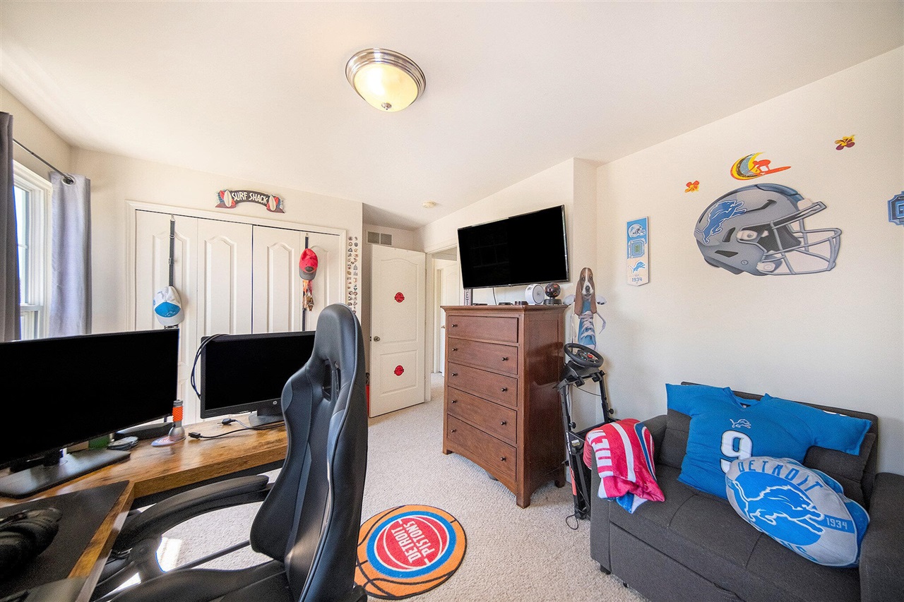 834 Golf Ridge Circle
