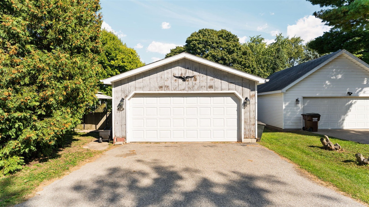 557 Saline Street