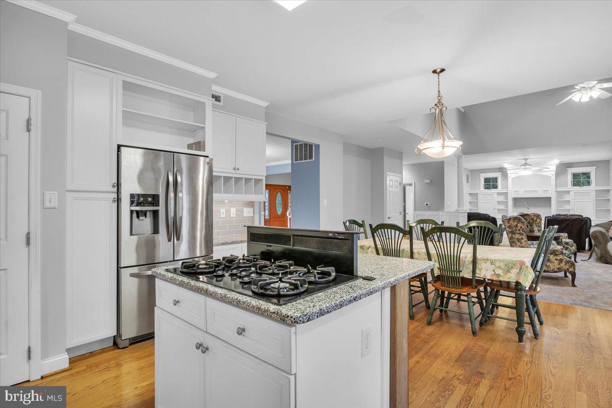 113 LIGHTHOUSE LN