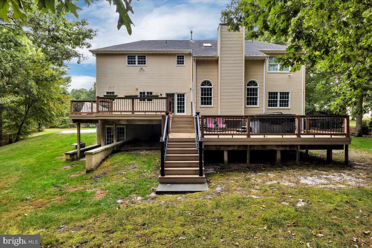 113 LIGHTHOUSE LN
