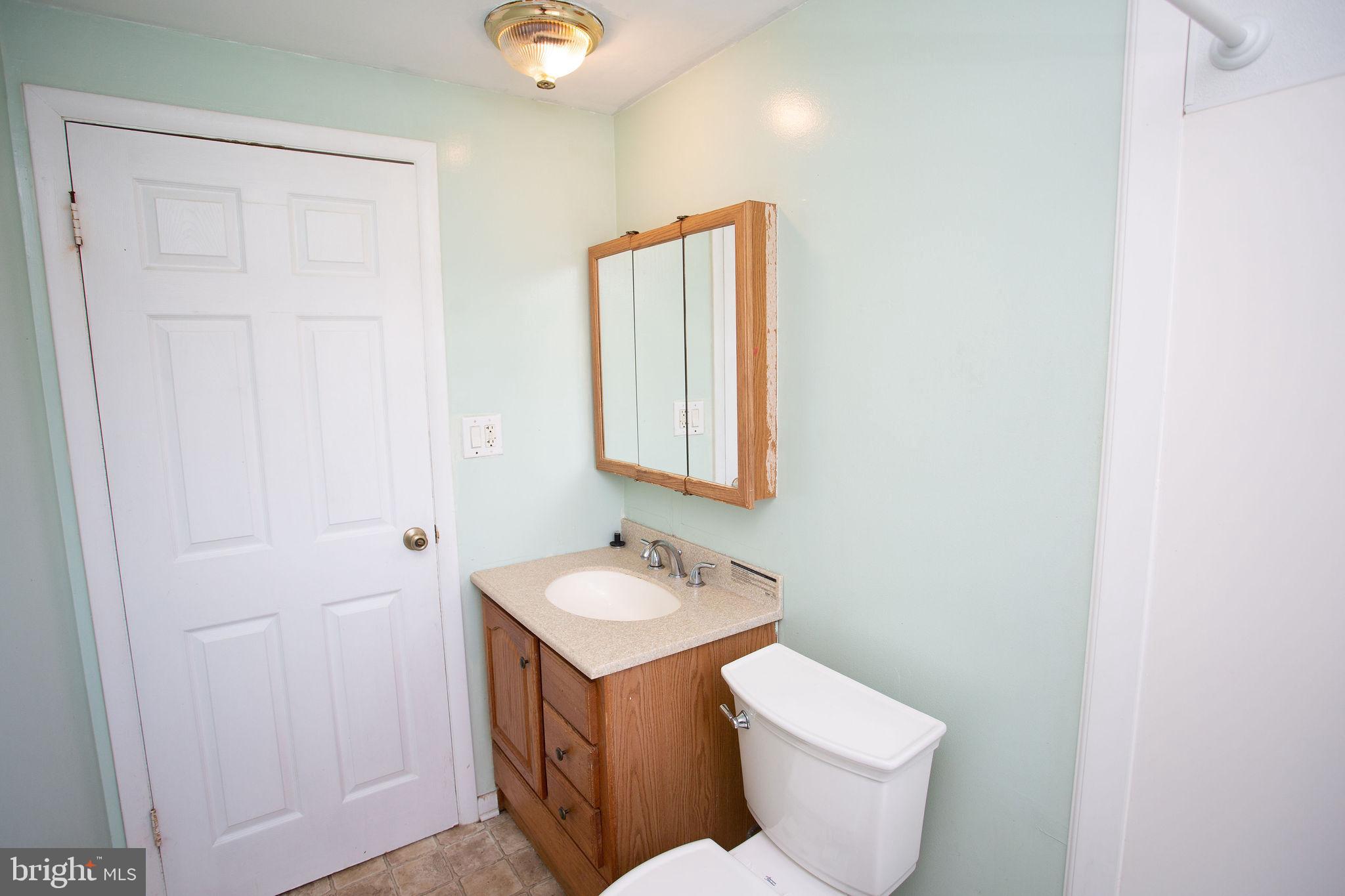 27 Bendix Ln