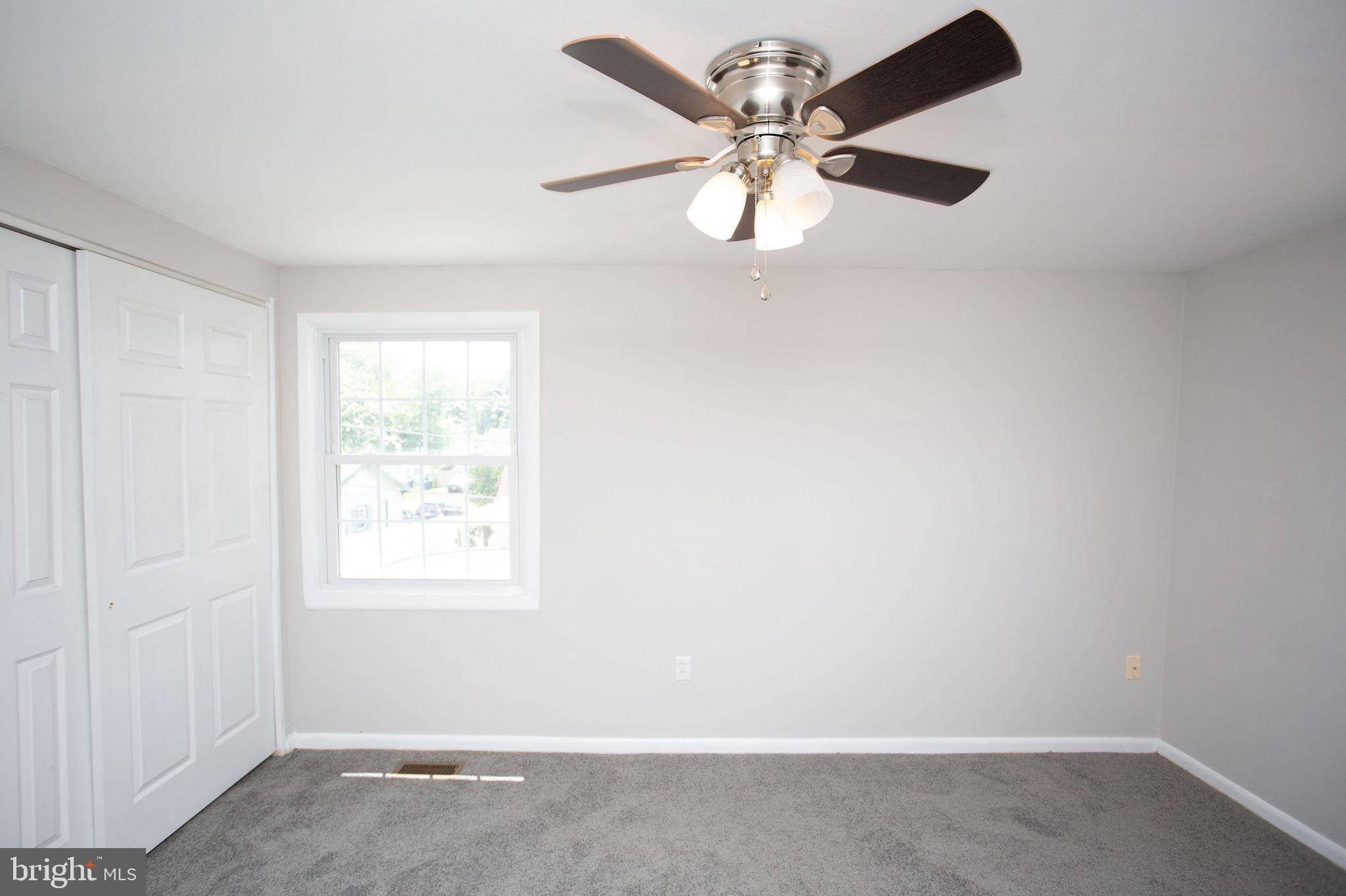 27 Bendix Ln