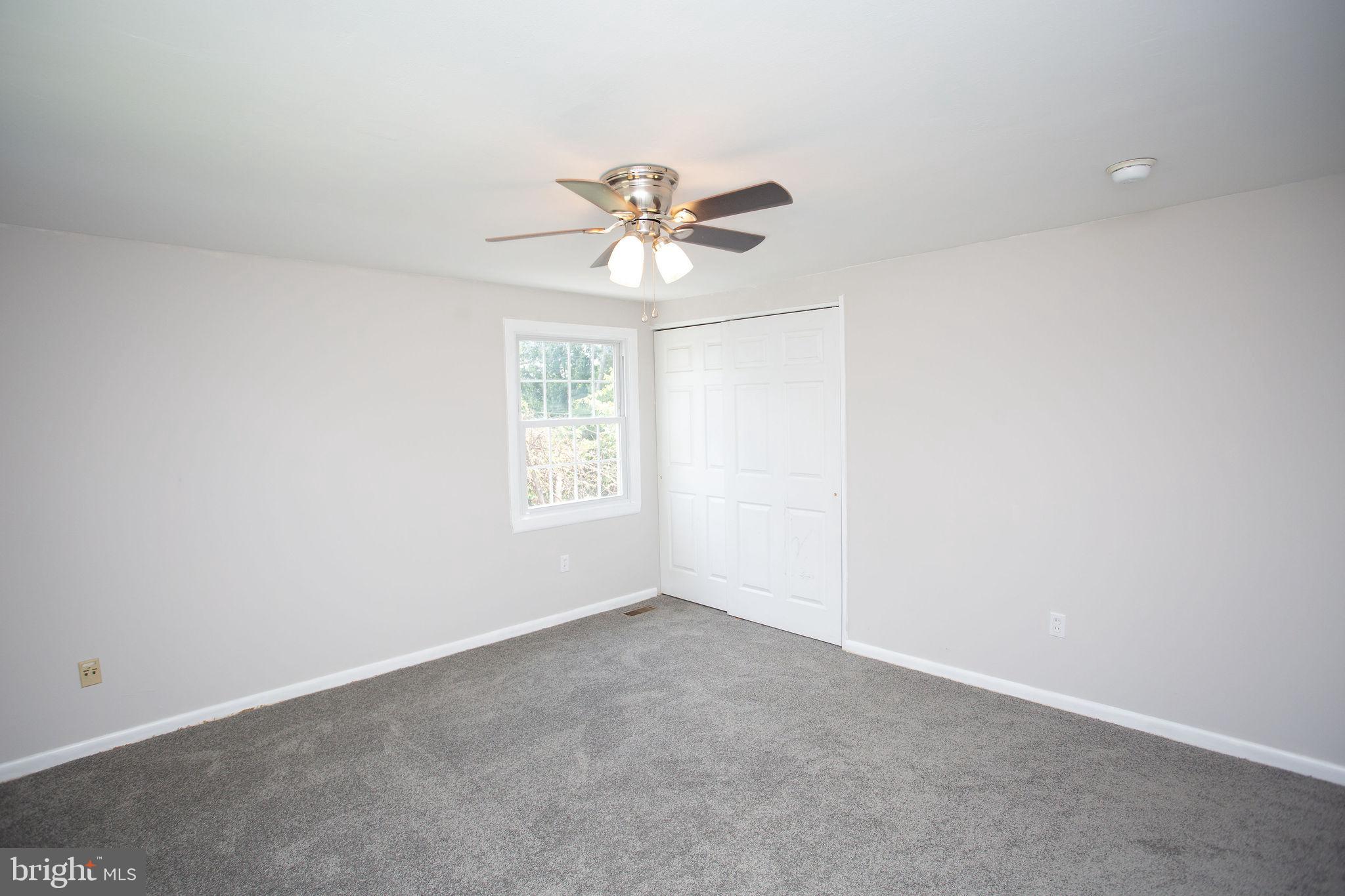 27 Bendix Ln