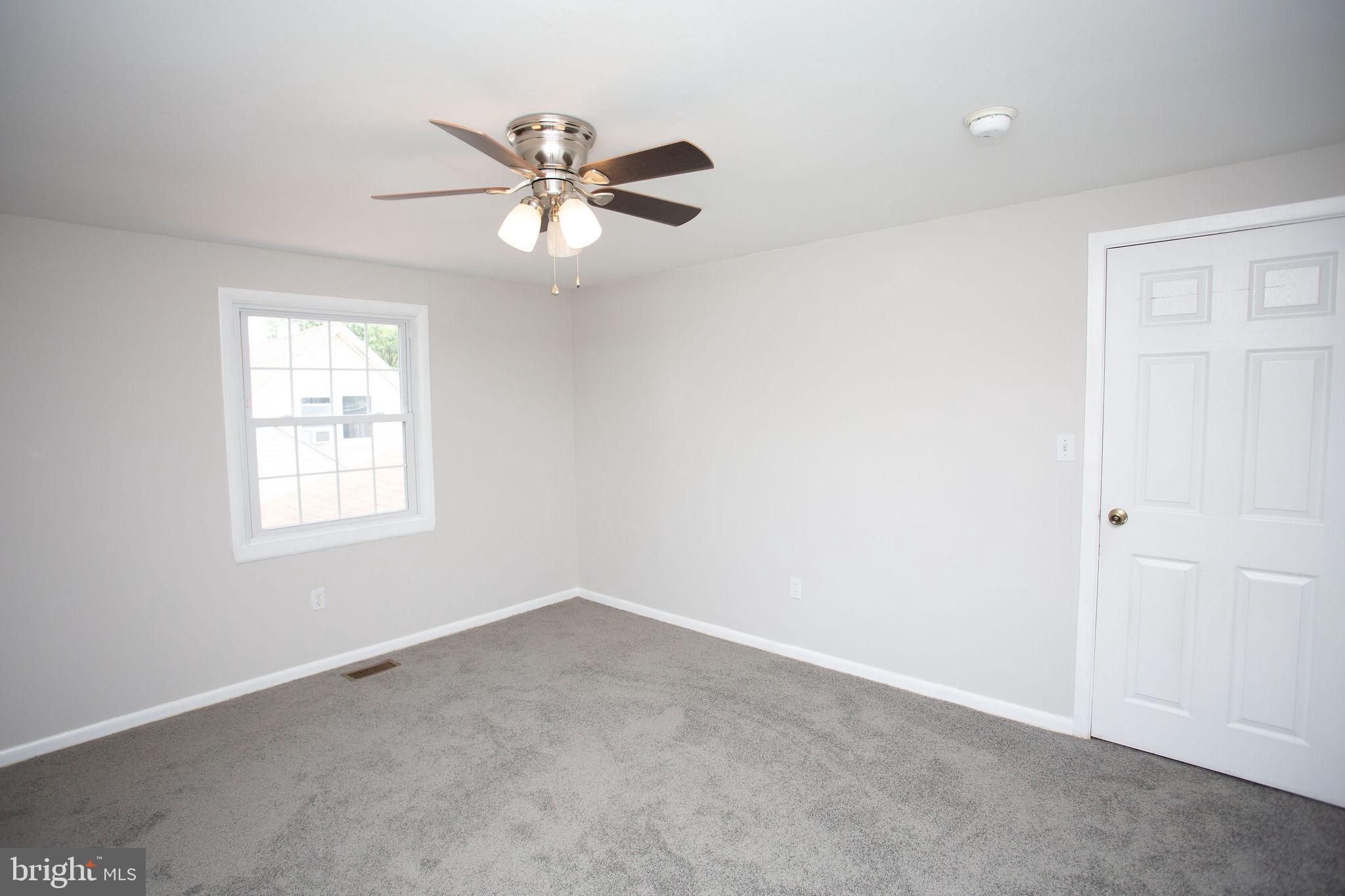 27 Bendix Ln