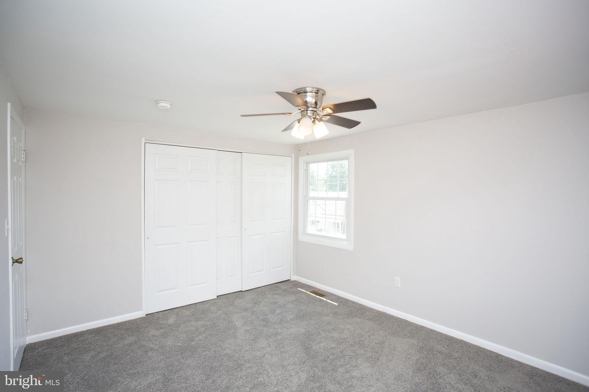 27 Bendix Ln