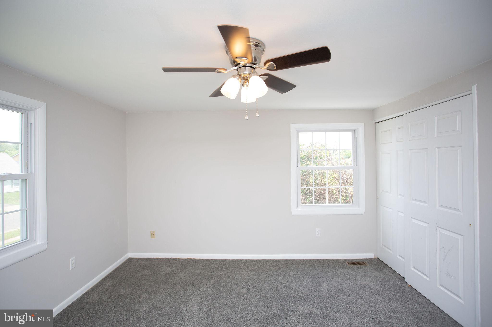 27 Bendix Ln