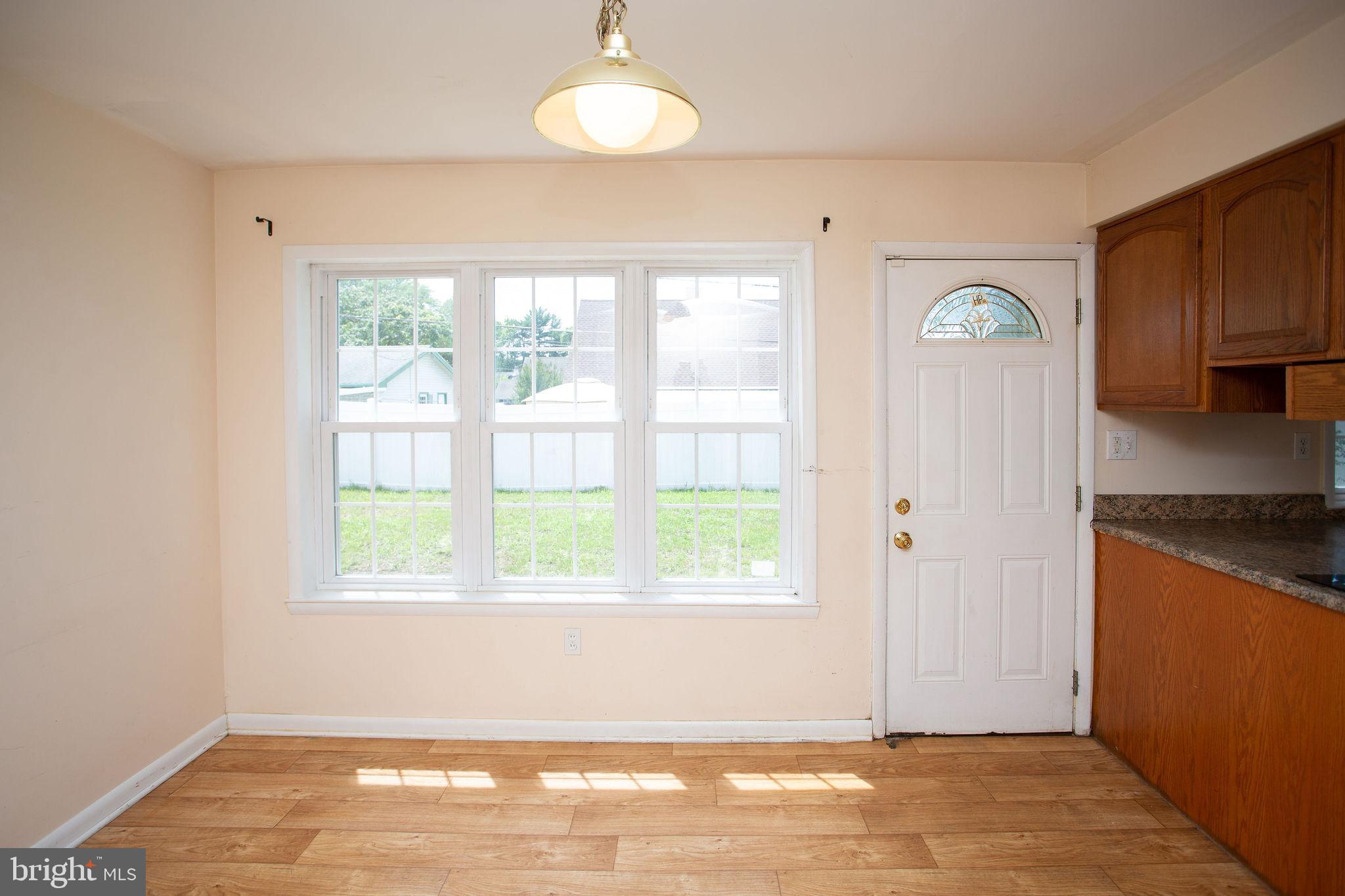 27 Bendix Ln