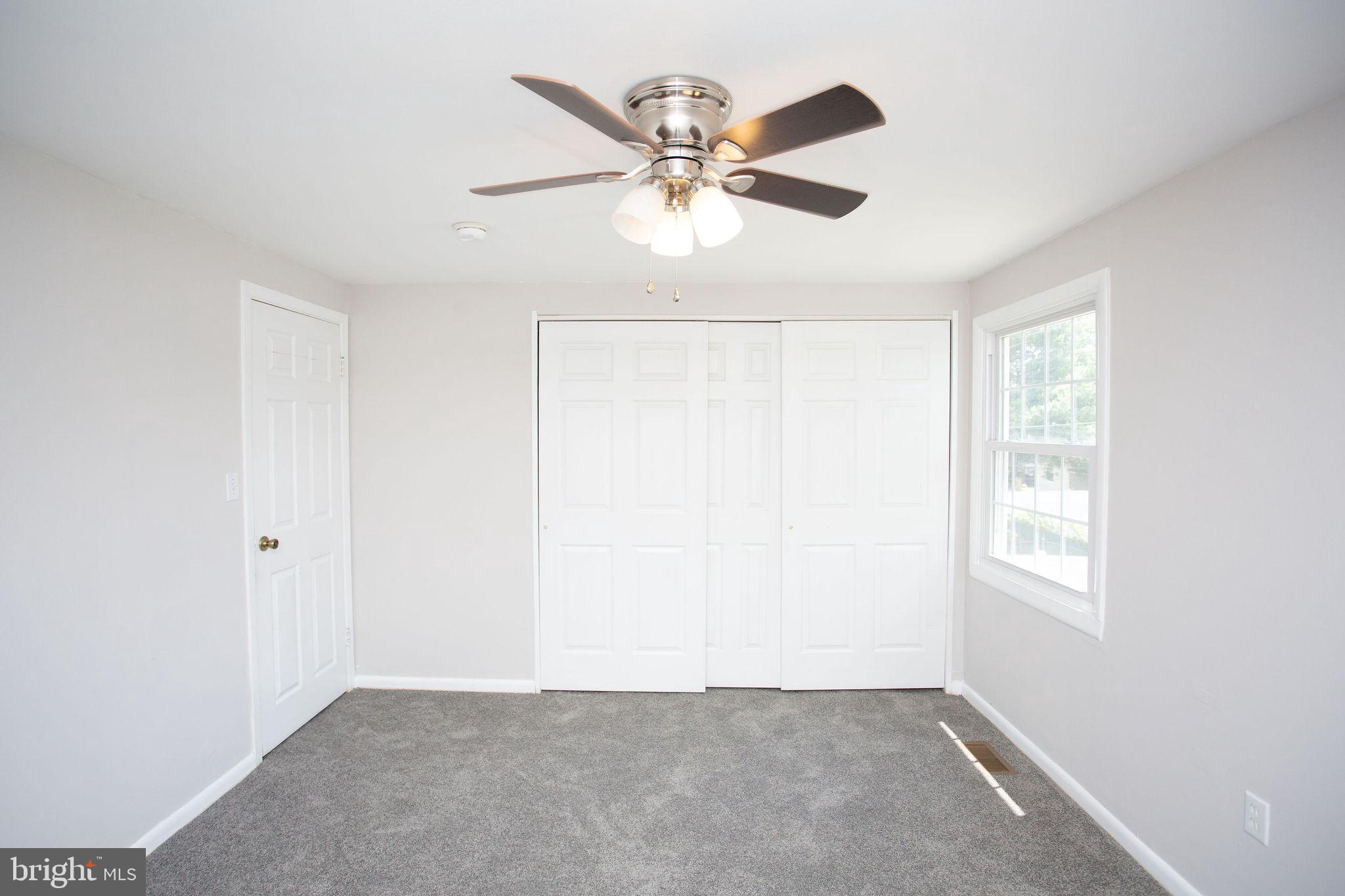27 Bendix Ln