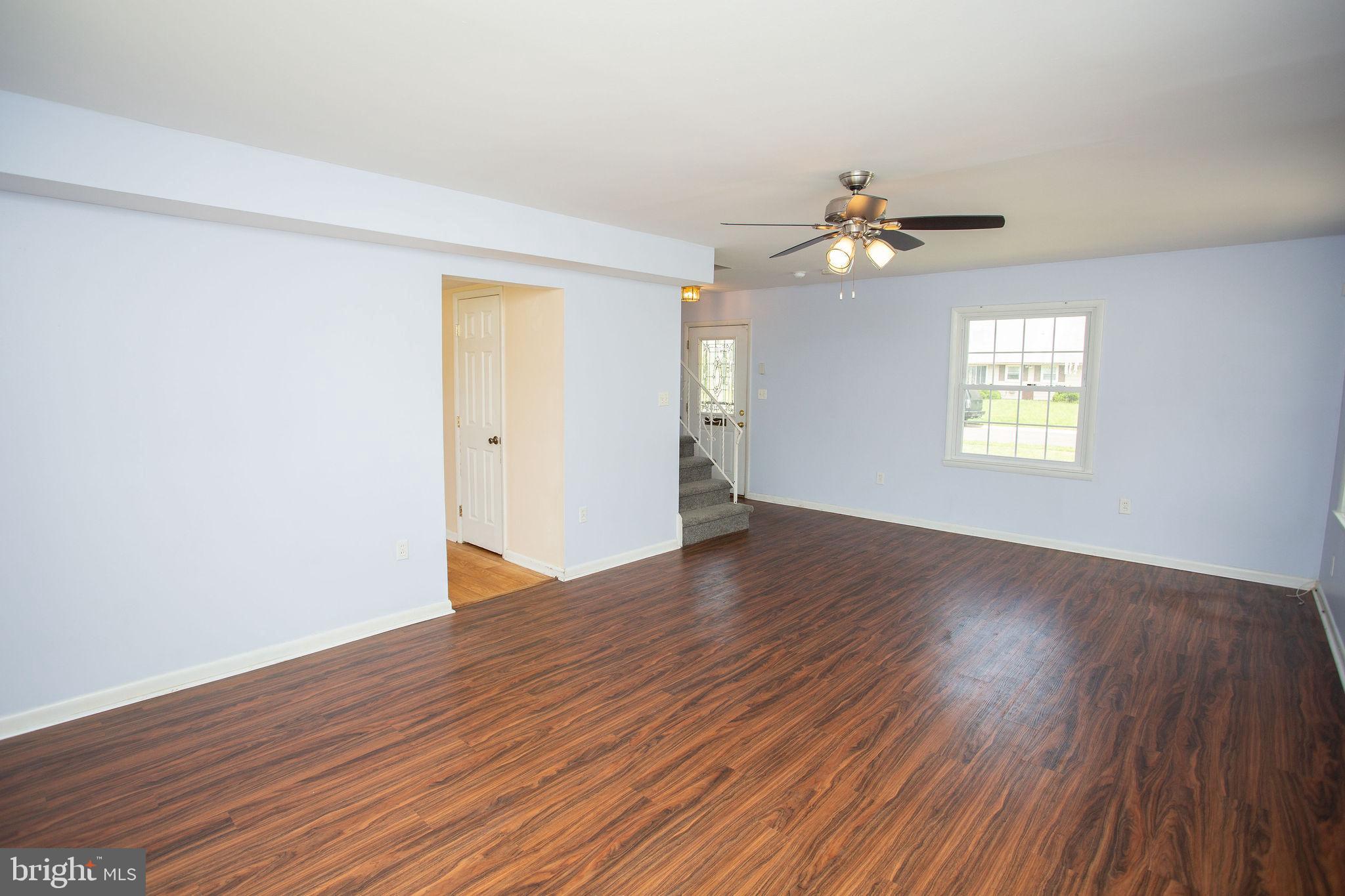27 Bendix Ln