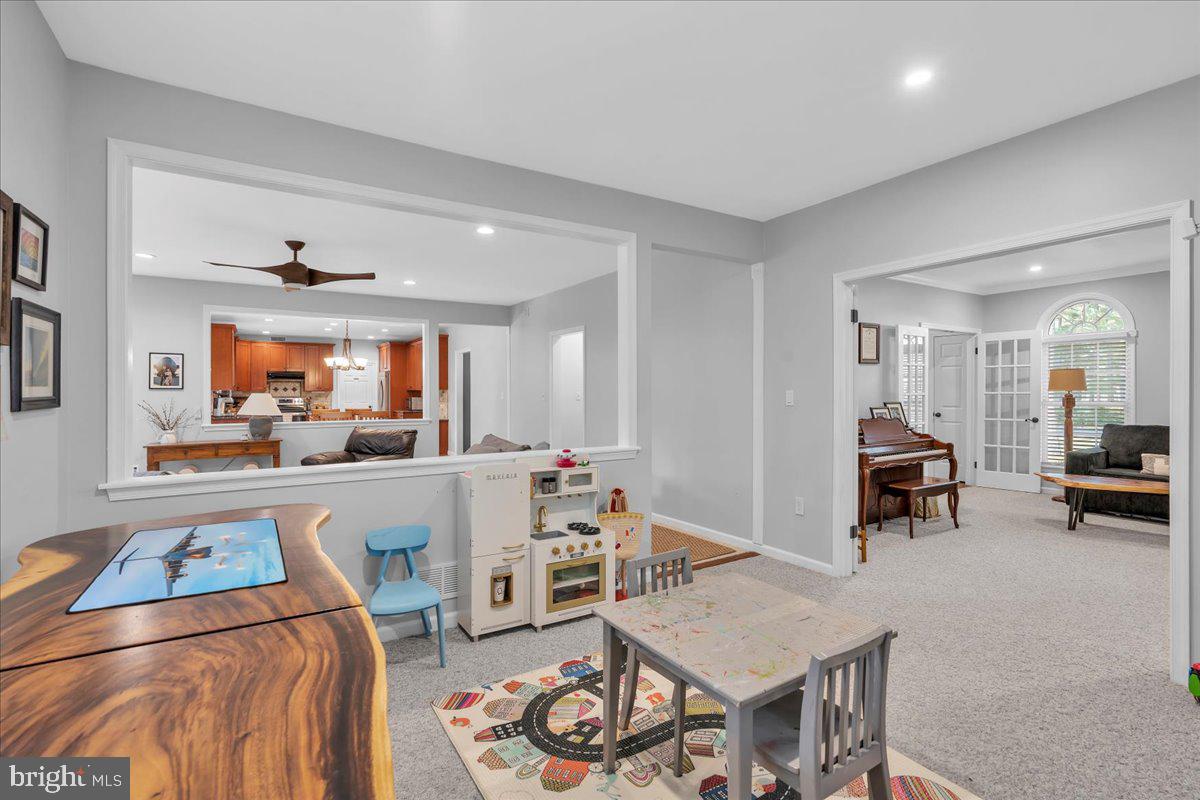1 SWEET GUM CT