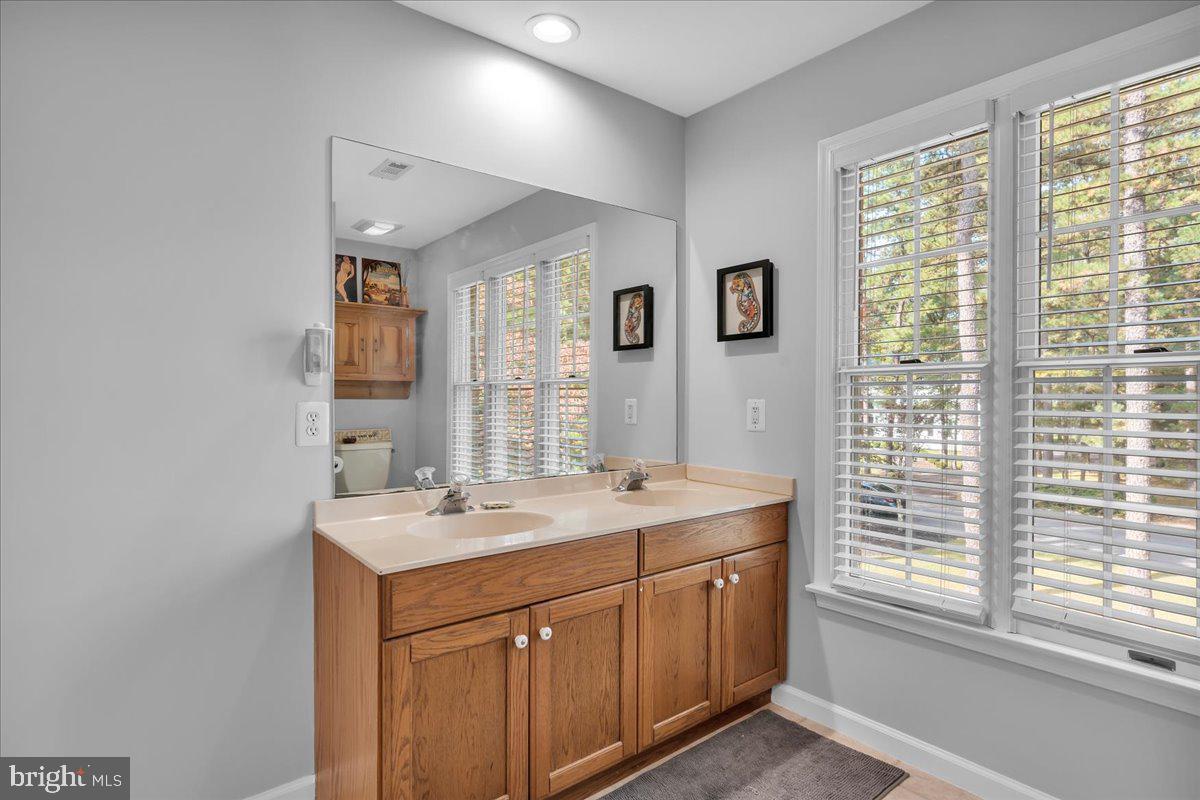 1 SWEET GUM CT