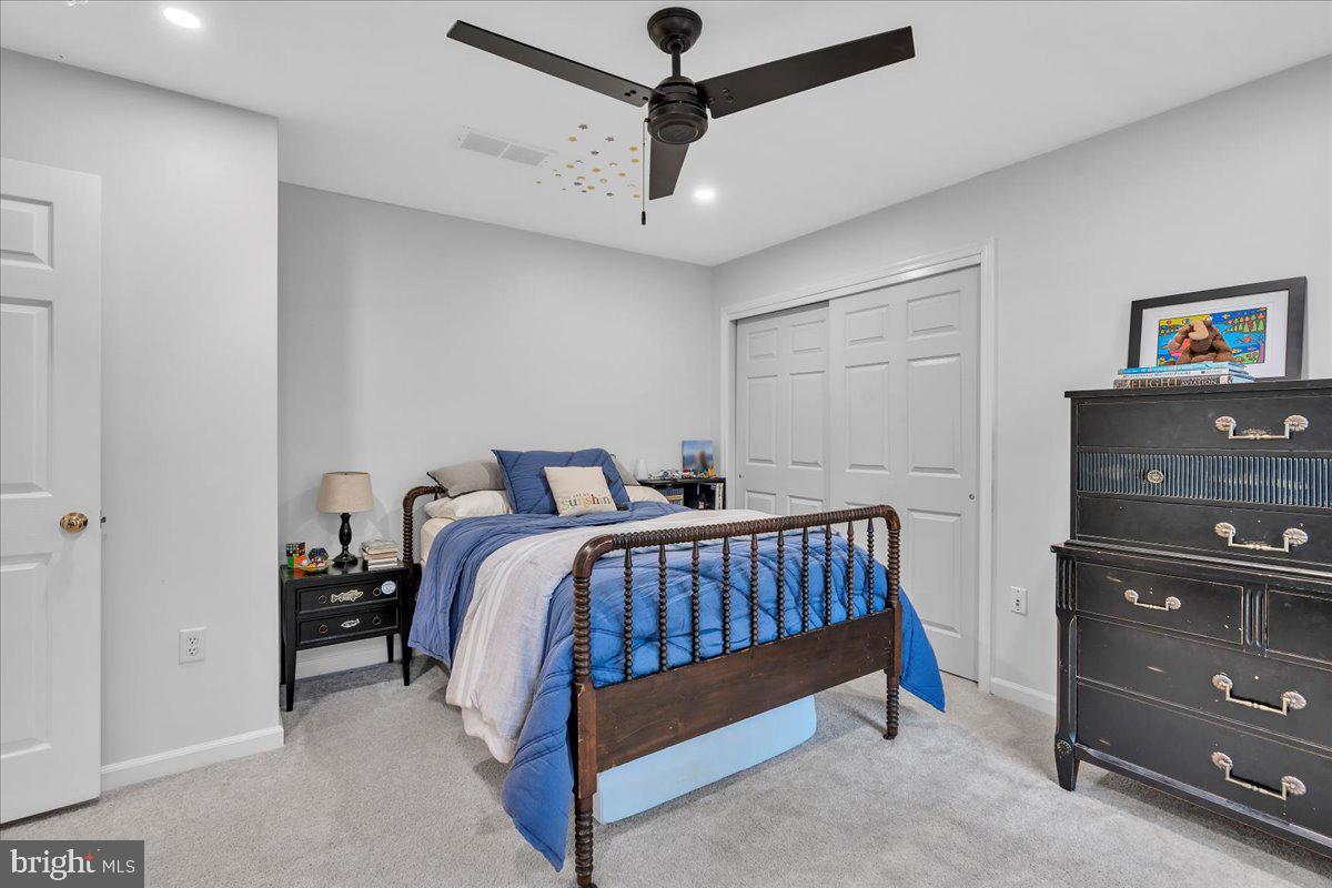 1 SWEET GUM CT