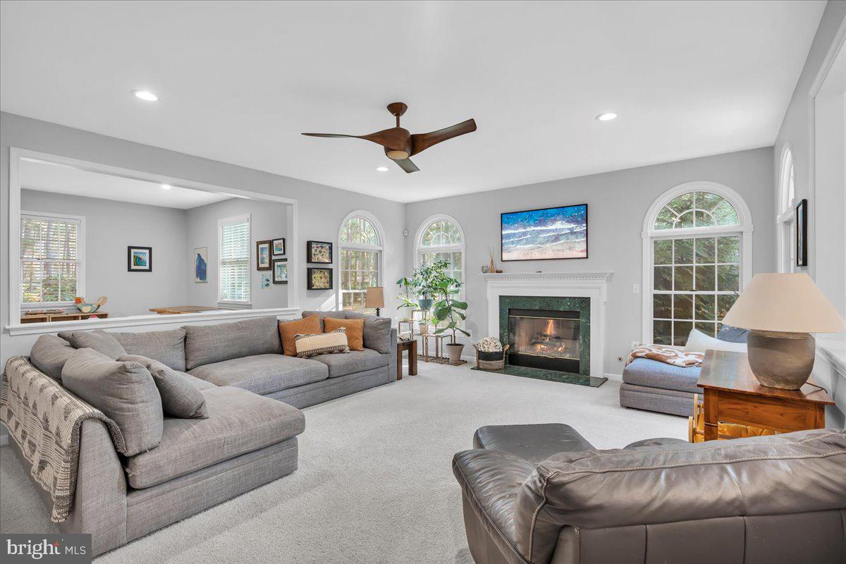 1 SWEET GUM CT