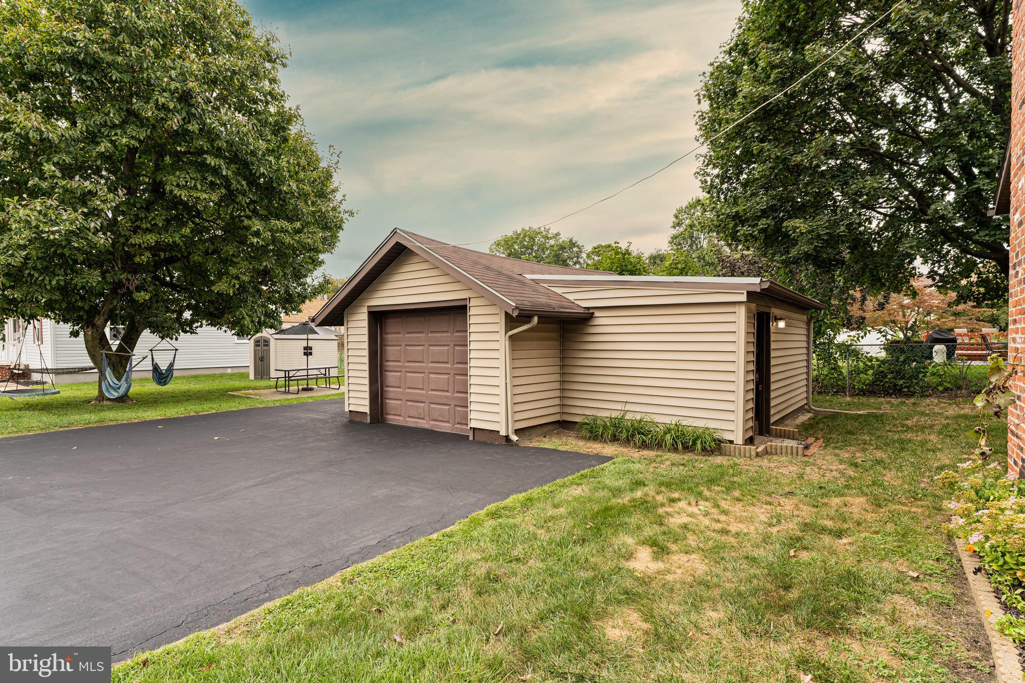 59 S Pennsylvania Ave