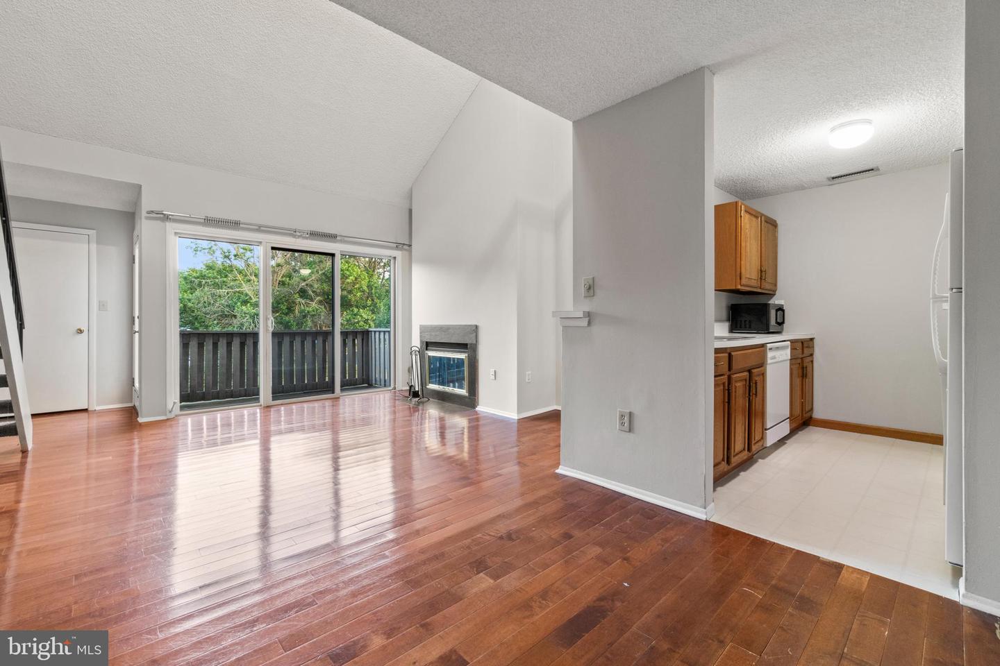 902 ASPEN DR