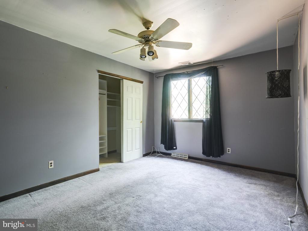 13 COLONIAL DRIVE