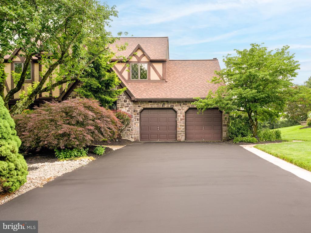 13 COLONIAL DRIVE