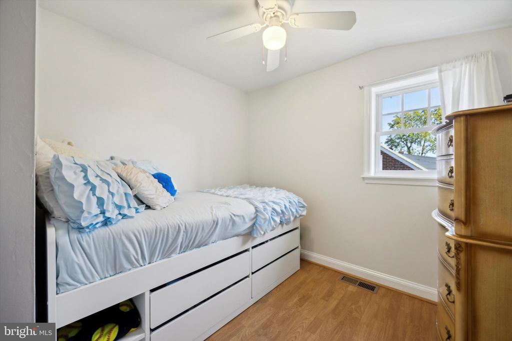 1372 Harrington Rd