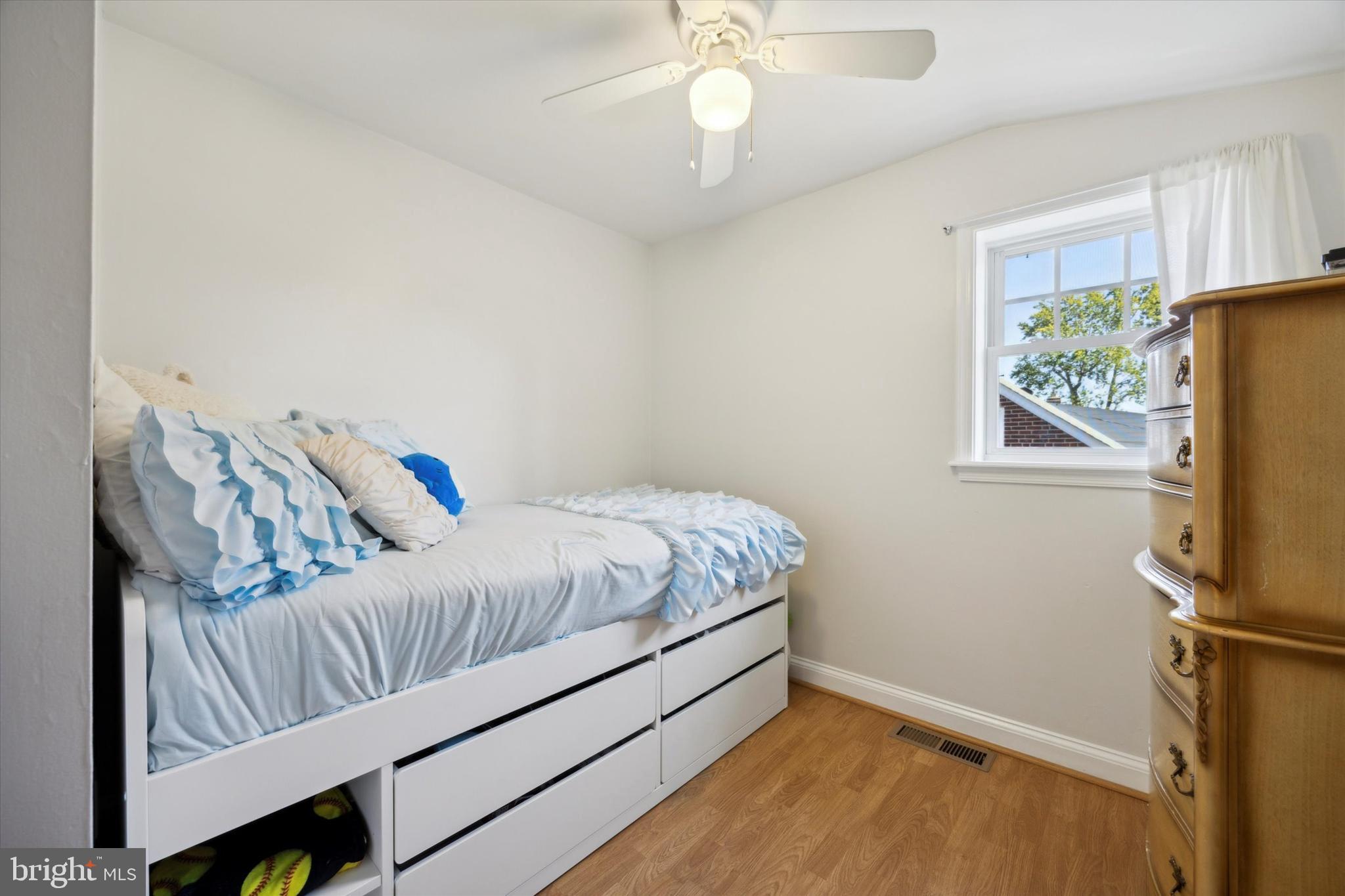 1372 Harrington Rd