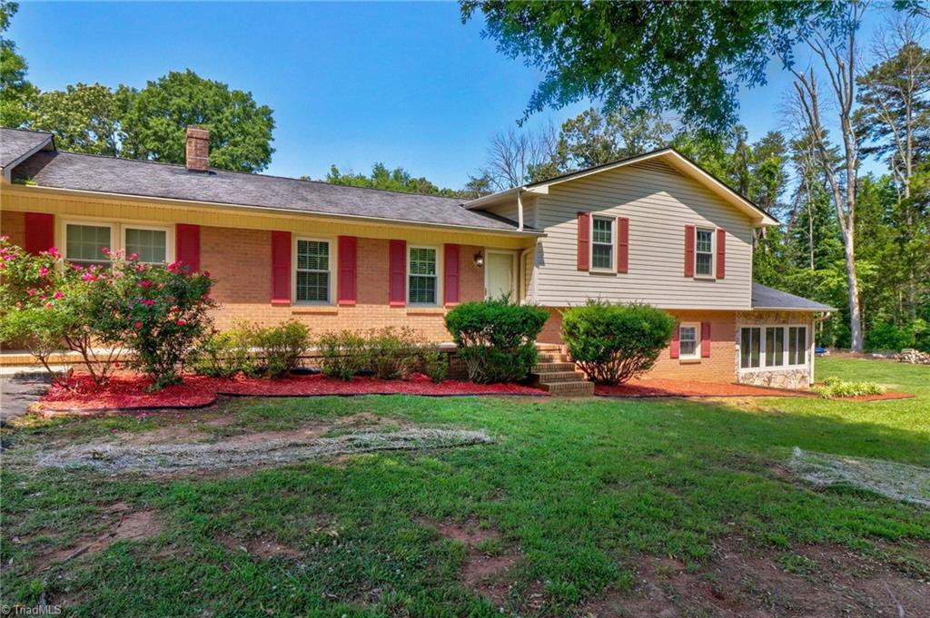 1270 Country Hill Drive