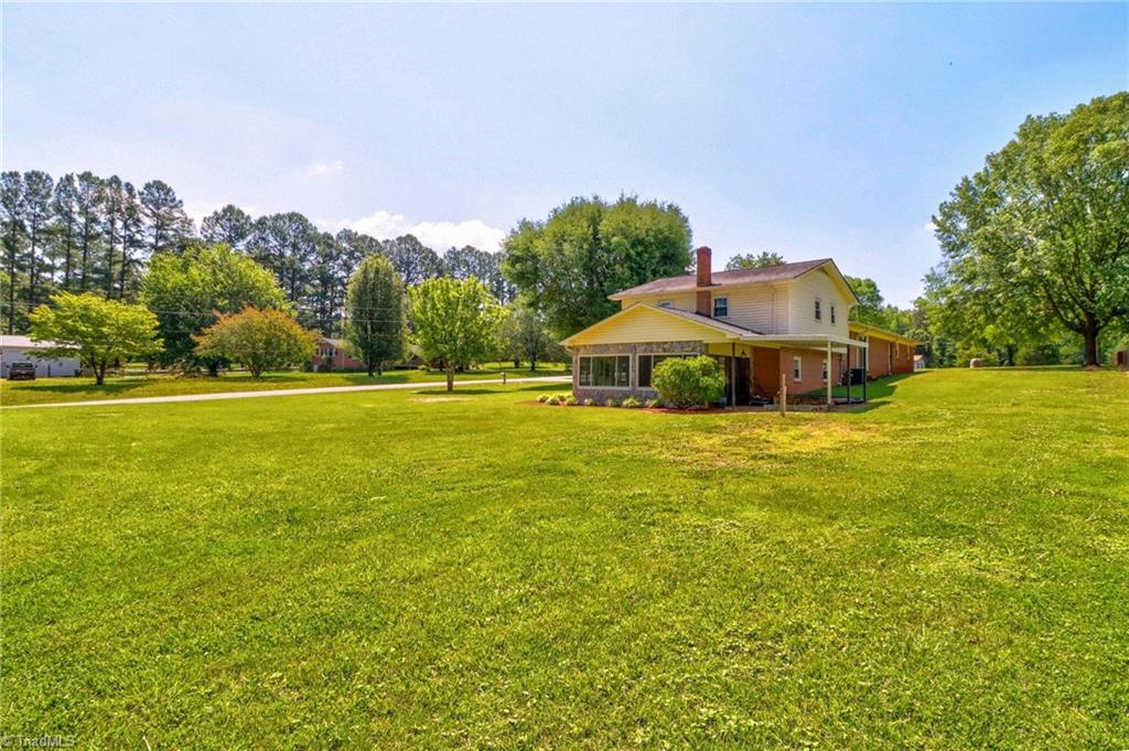 1270 Country Hill Drive