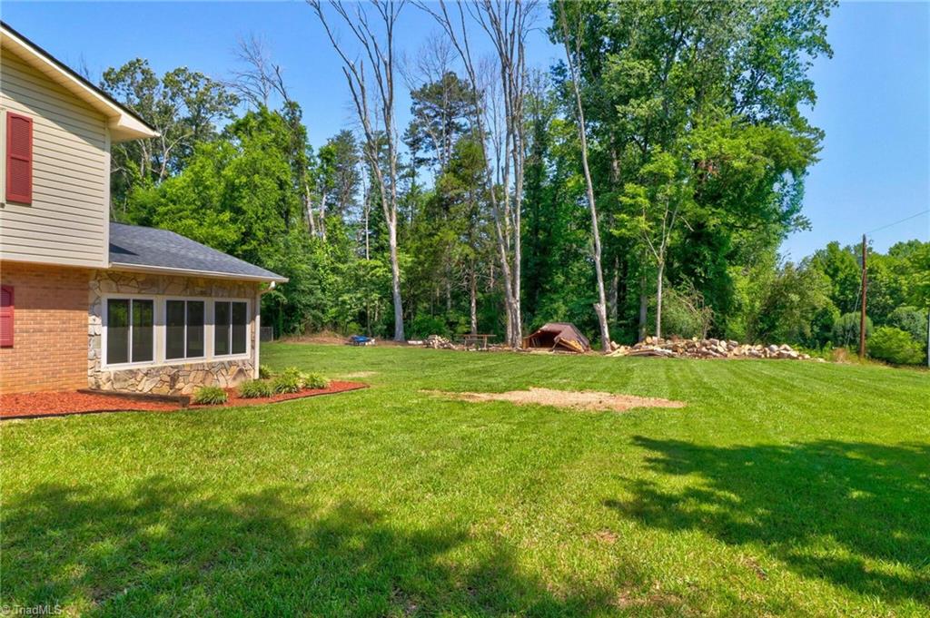 1270 Country Hill Drive