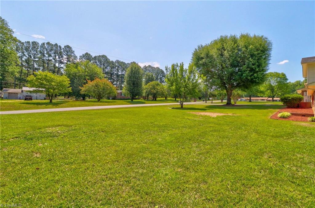 1270 Country Hill Drive