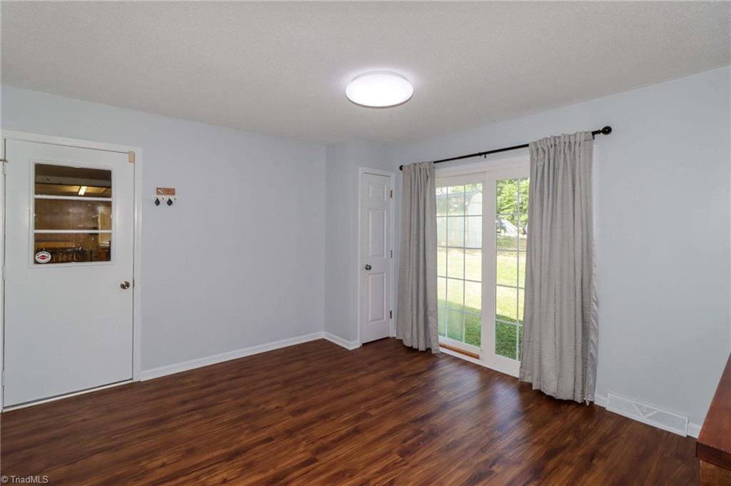 1270 Country Hill Drive