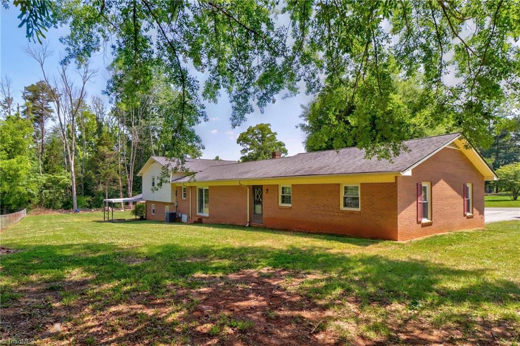 1270 Country Hill Drive