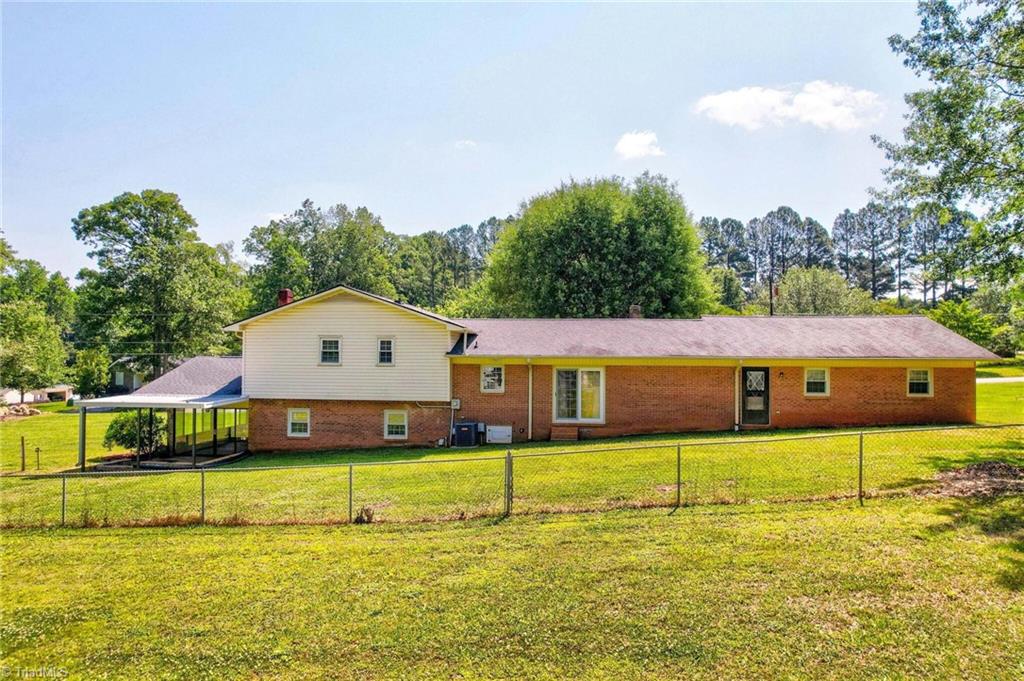 1270 Country Hill Drive