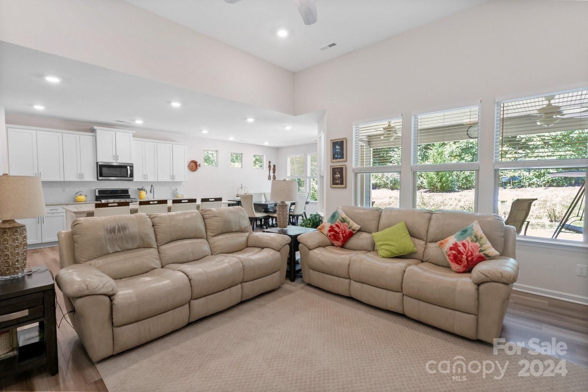 10883 Sparkle Creek Drive