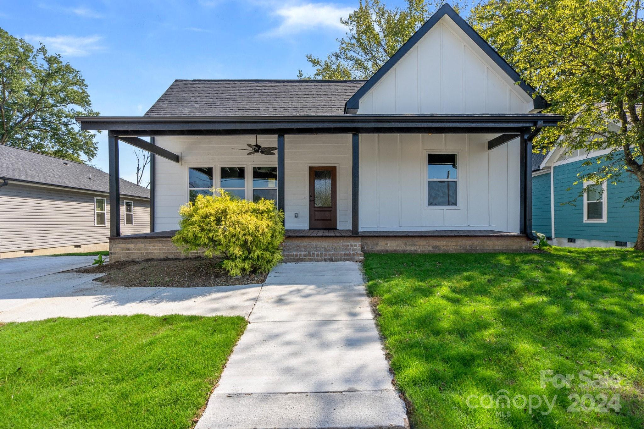 275 Cabarrus Avenue W