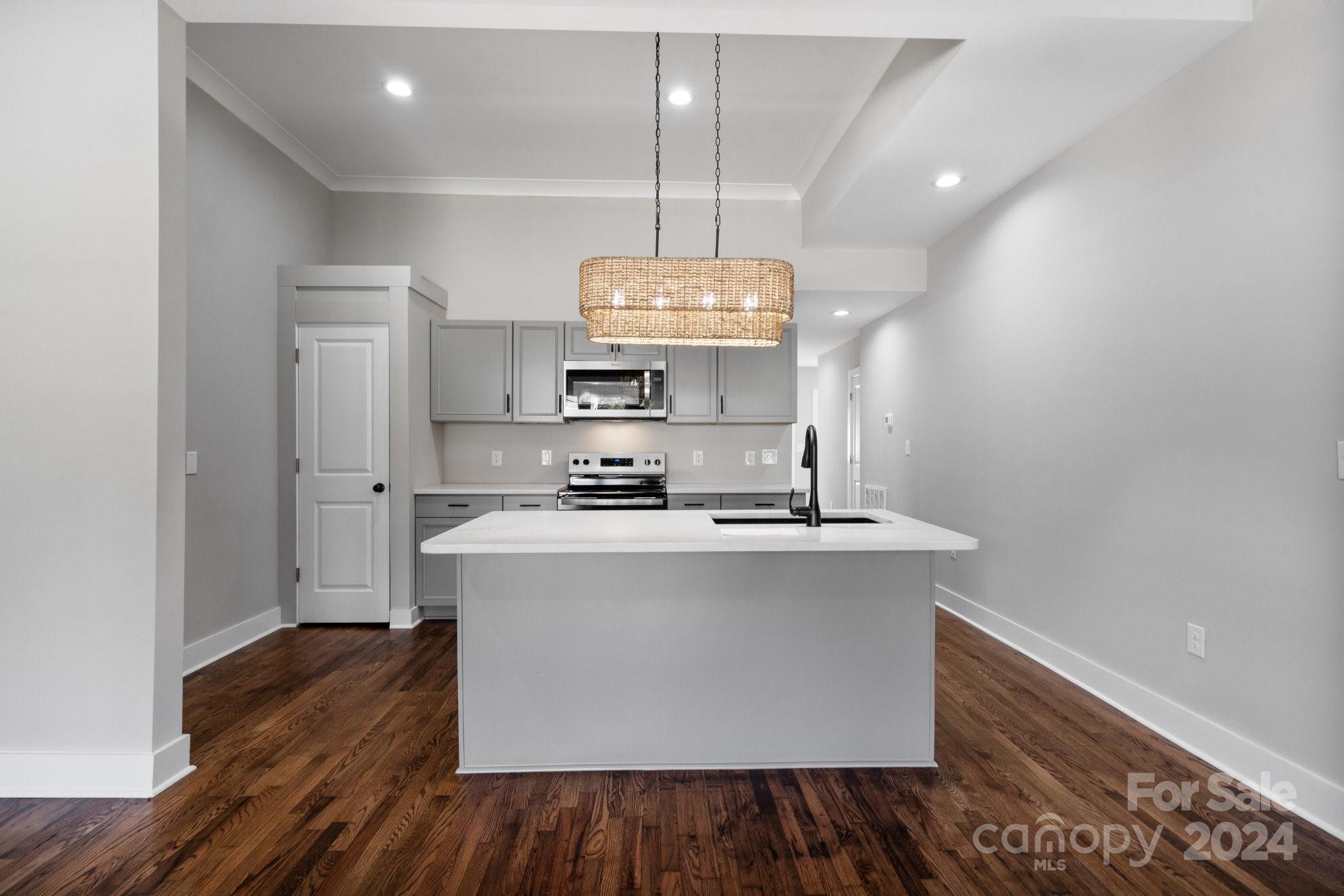 275 Cabarrus Avenue W