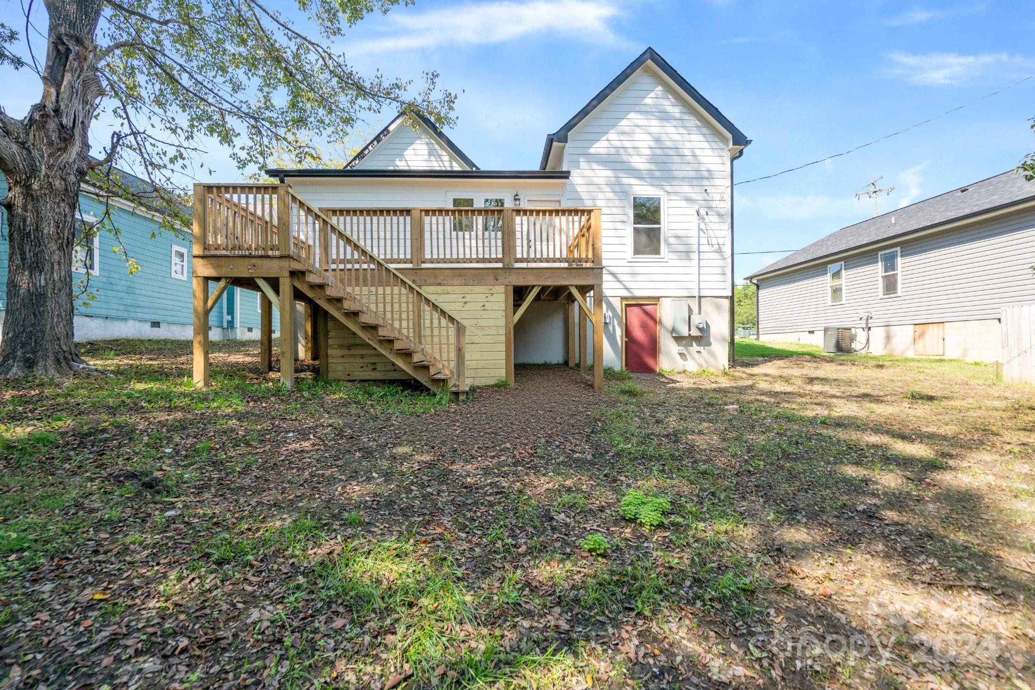 275 Cabarrus Avenue W