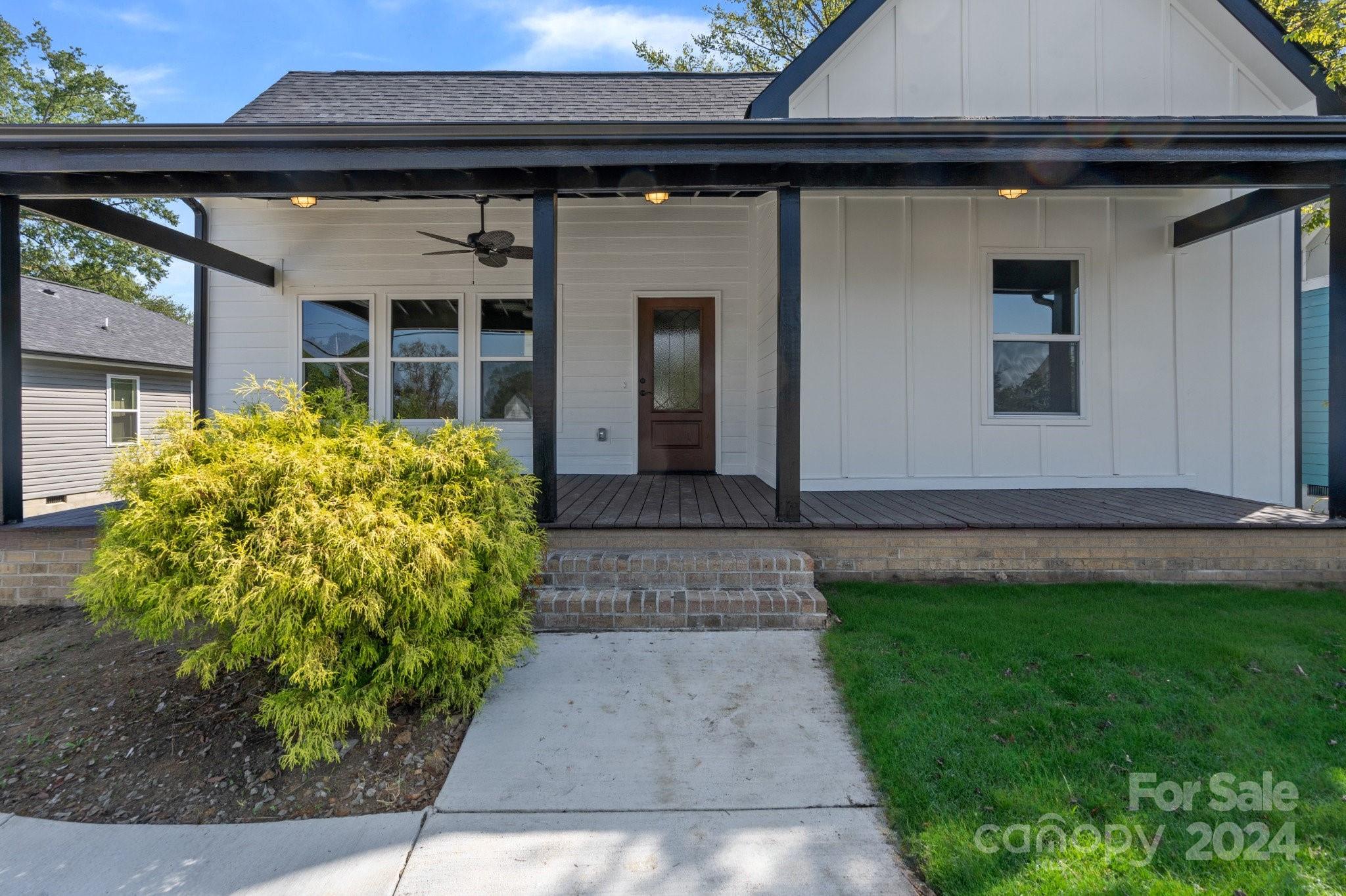 275 Cabarrus Avenue W