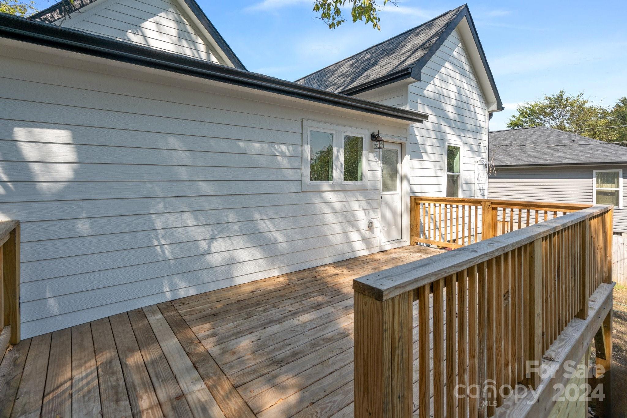 275 Cabarrus Avenue W
