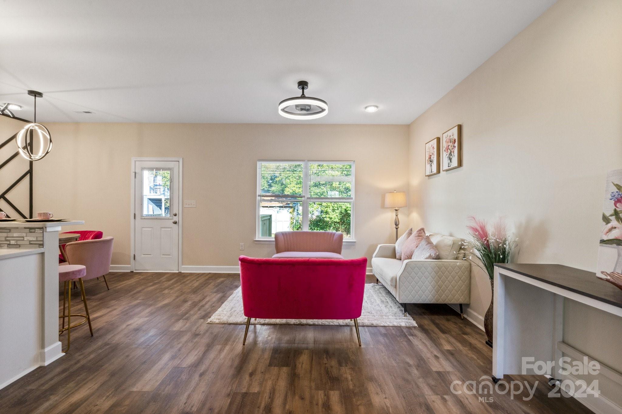 540 Flora Avenue NW