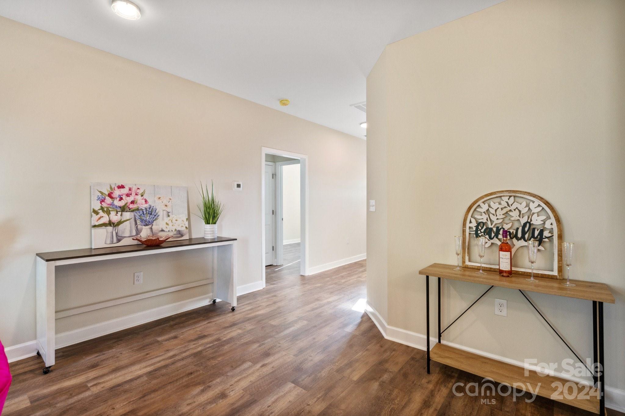 540 Flora Avenue NW