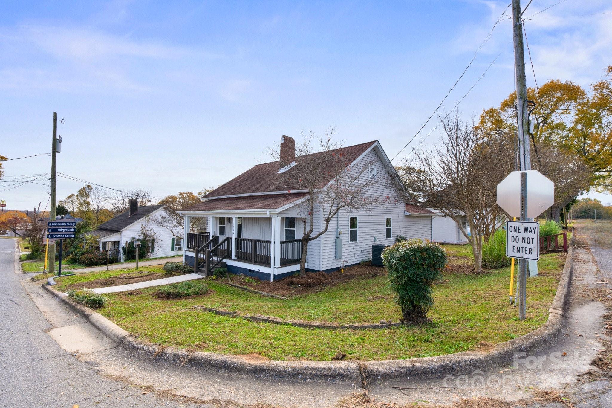 112 Pine Street