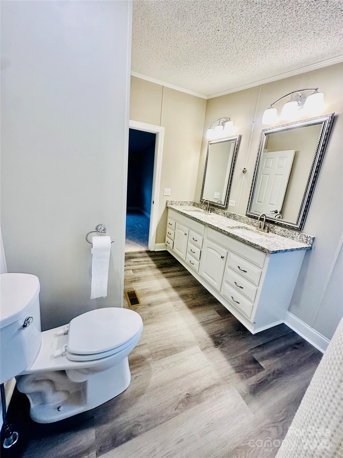 980 Olde Creek Trail